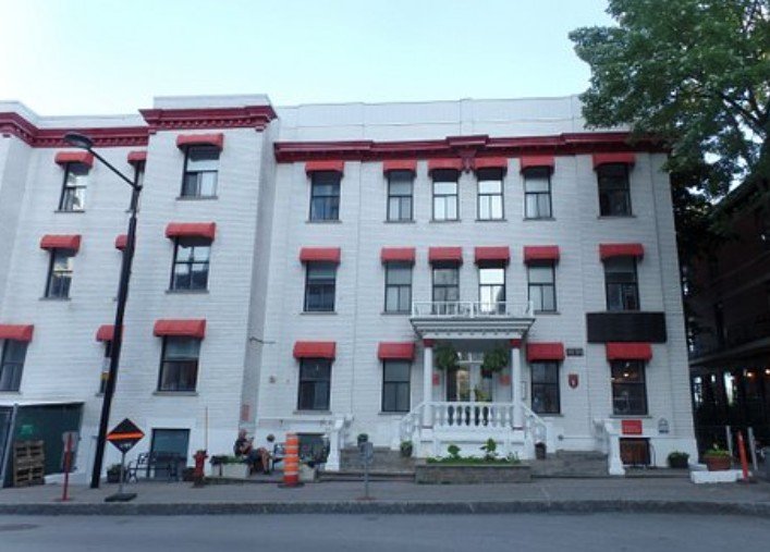 Auberge Saintlo Montreal