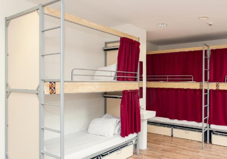 St Christopher's Gare du Nord